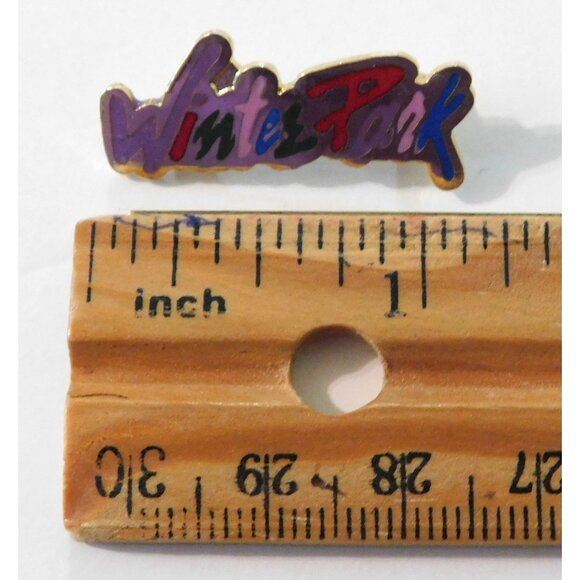 Winter Park Gold Tone Enamel Lapel Pin Colorado 1 Inch - Picture 3 of 3